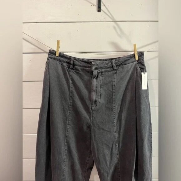 Pilcro Black Barrel Jeans NWT - Picture 5 of 10